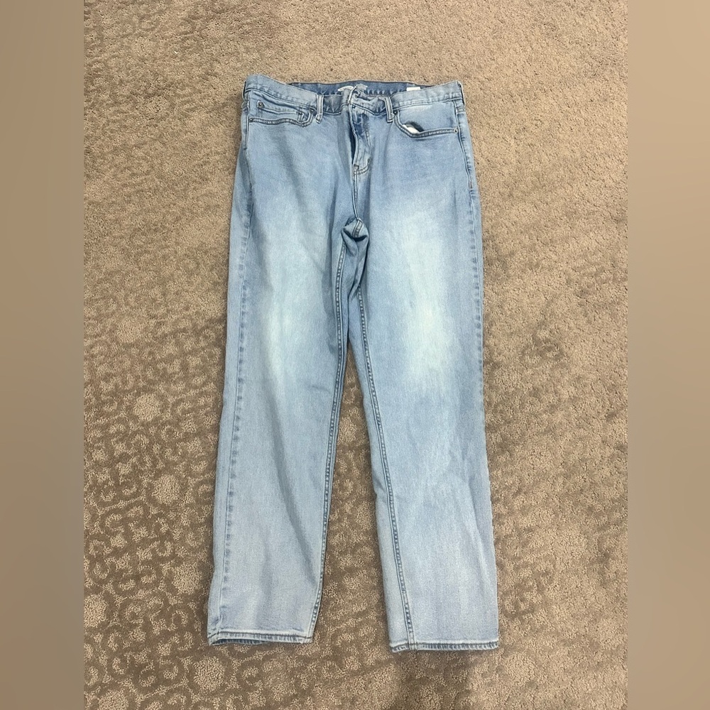 Men’s Old Navy 38 x 32 athletic taper built-in tough built-in flex jeans